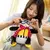 Hugsy, o Pinguim de Joey – A Pelúcia Mais Icônica de Friends! - Geeek