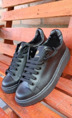 PALERMO TOTAL BLACK