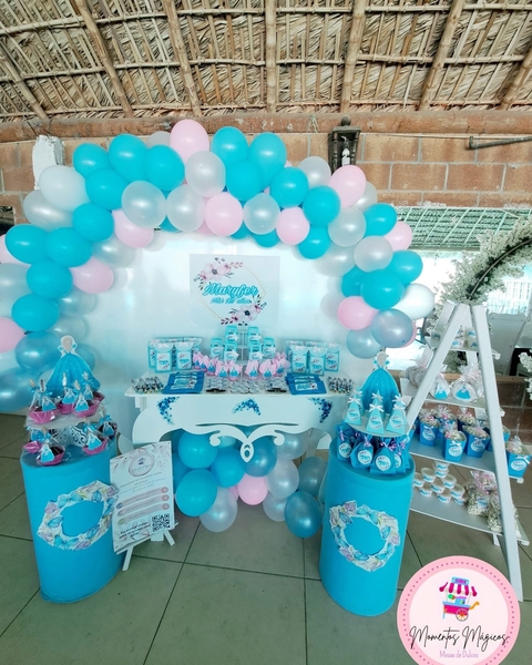 Mesa de dulces “Flores” XV