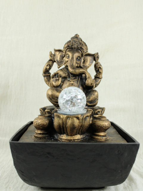 Fuente de Agua con Ganesha y Esfera de Cristal