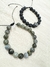 PULSERA DE ESFERAS DE PIEDRAS CON HILO REGULABLE
