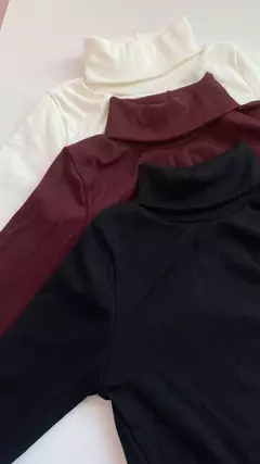BLUSA BASIC- gola alta com manga longa - Use Maya