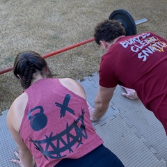 Remera "BURPEE" bordo en internet