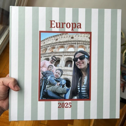 Fotolibro 30x30 cm (Cuadrado)