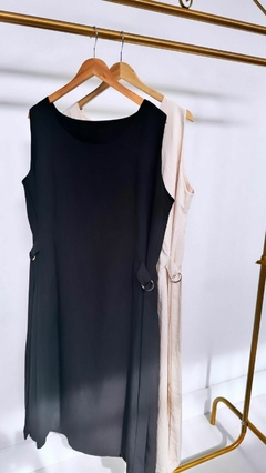 Vestido Moments na internet