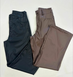 Calça Courino