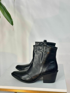 Bota Talita Cano Curto Lisa Preta