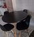 Imagen de Combo nordico mesa redonda de 90 cm mas 4 sillas eames