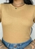 T-Shirt Manga Curta Camelo - comprar online