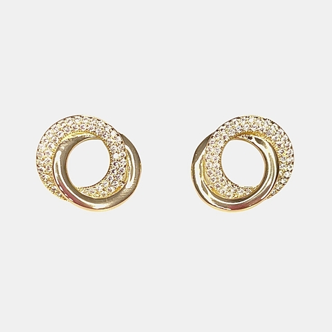 Brinco Entrelaçado Liso e Cravejado Banhado em Ouro