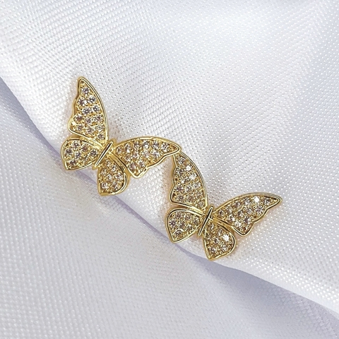 Brinco Borboleta Cravejada Samy Banhado em ouro