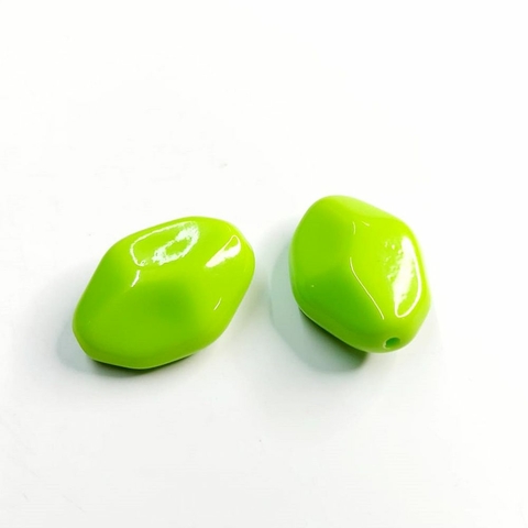 Miçanga Plástica Grande 28x19mm- 500g