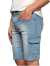 Bermuda jeans masculina premium em tom azul claro, destacando bolso lateral e ajuste confortável na cintura.