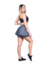 Modelo usando saia curta fitness em tom cinza, mostrando estilo e conforto para atividades físicas.
