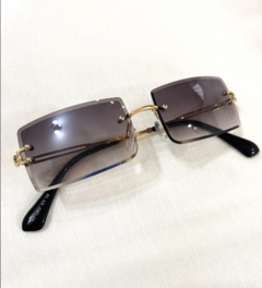 Óculos de Sol Madri Vintage Preto Degradê - comprar online