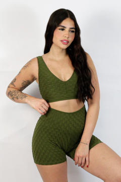 Conjunto Short Verde Militar Bolha + Top Clara