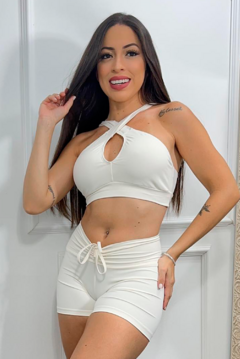 Conjunto Short Branco Basic Meril Afina Cintura + Top Ayla