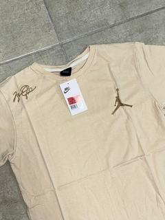 REMERA JORDAN BORD - Suns Sport Mayorista