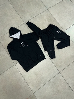 CONJUNTO NIKE STRIP