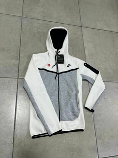 CAMPERA TECH COMB en internet