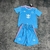 Kit-infantil-terceira-inter-miami-2025-adidas-originals-third-kit-azul-celeste-riscos-verticais-ondas-do-mar-gola-branca-linhas-rosas-punhos-três-listras-rosa-escudo-estilizado-logo-trefoil-branco-visual-retro-liberdade-para-sonhar-1