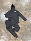 Conjunto Nike Tech Negro - comprar online