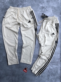 JOGGING ADIDAS MICROPOLAR BLANCO - comprar online