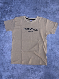 REMERA ESSENTIALS