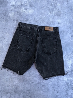 BERMUDA JEANS GRIS OSCURO en internet