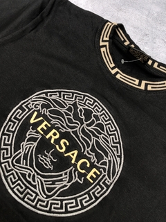 REMERA VERSACE NEGRA - comprar online
