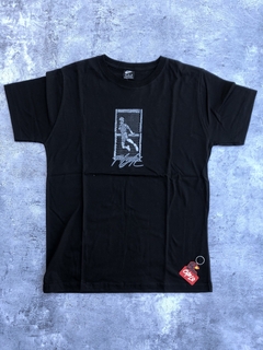 REMERA NIKE FLIGHT NEGRA - comprar online