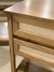 Mesa de luz madera PETIRIBI con esterilla/ $280.000 efectivo en internet