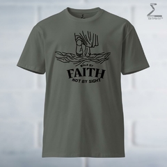 Camisa Eikonikos33 premium unisex- Walk by Faith - tienda online