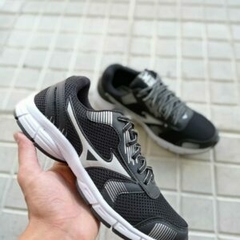 Tênis Mizuno Masculino na internet
