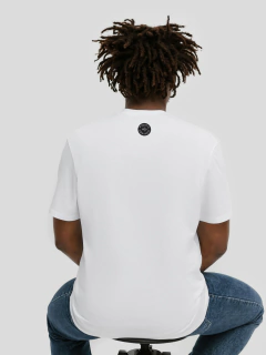 Imagem do Camiseta O Sino da Igrejinha - Exú