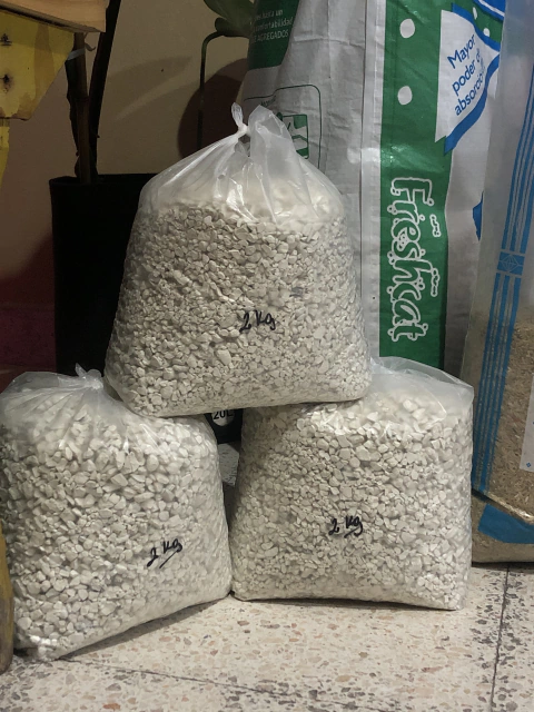 Piedritas sanitarias 2Kg