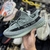 Adidas Yeezy Boost 350 Premium na internet