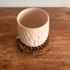 Cuenco de cerámica | maceta con drenaje Jazmín + posamaceta tejido - Casa Mia Deco
