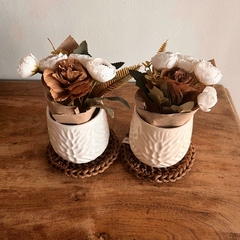 Cuenco de cerámica | maceta con drenaje Jazmín + posamaceta tejido + ramito de flores blancas artificiales o lavandas - Casa Mia Deco