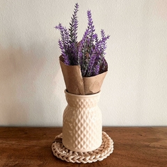 Cuenco de cerámica | florero sin drenaje Tulipán + posaflorero tejido + ramito de flores blancas artificiales o lavandas