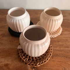 Cuenco de cerámica | maceta con drenaje Girasol + posamaceta tejido - comprar online