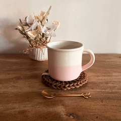 Set regalo: Taza de cerámica con cuchara ramita y mini individual. - comprar online