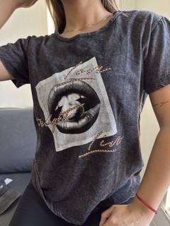 Remera con estampa