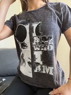 Remera con estampa - tienda online