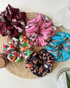 Banner de la categoría Maxi Scrunchie