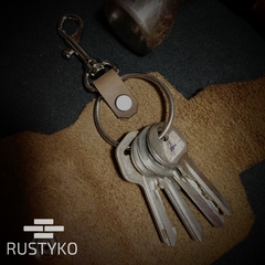 Premium keychain R01 - rustyko