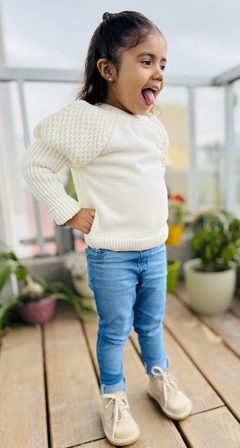 Sweater princesa beba crudo en internet