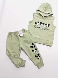 Conjunto Mickey smile verde oliva
