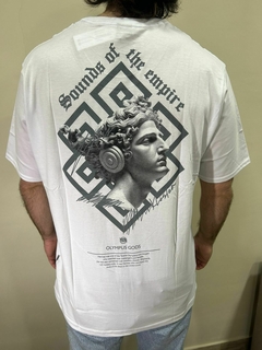 Remera Olympus - comprar online