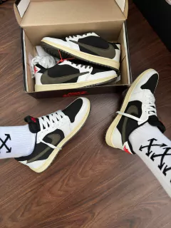 Jordan Travis Scott Low - Medium Olive